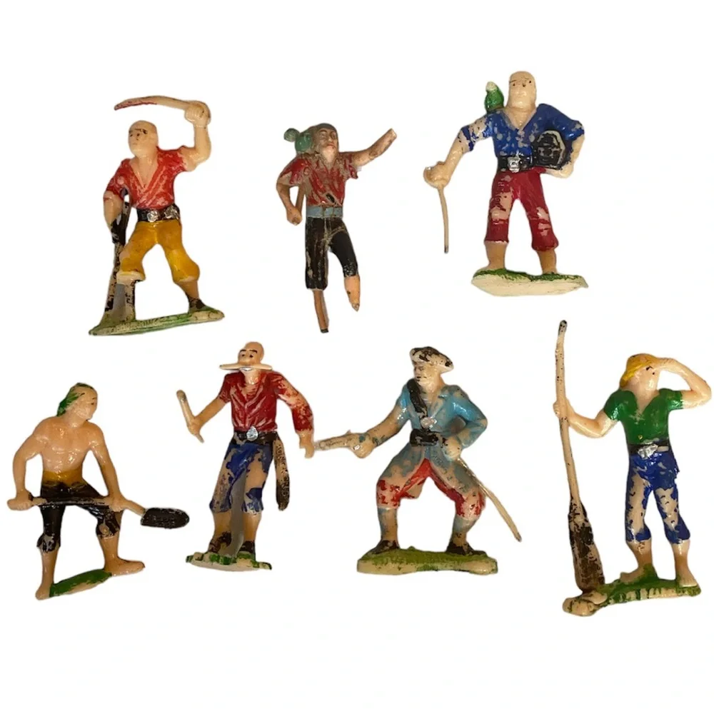 Vintage Marx Pirates & Ship 2 1/2” Action Figures Lot Vintage Toys Set Bundle